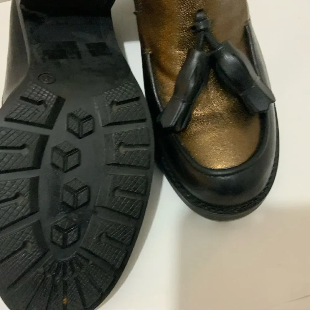 Tosca Blu tassel  Shoe bronze black leather Size 41 EUR / 9 US